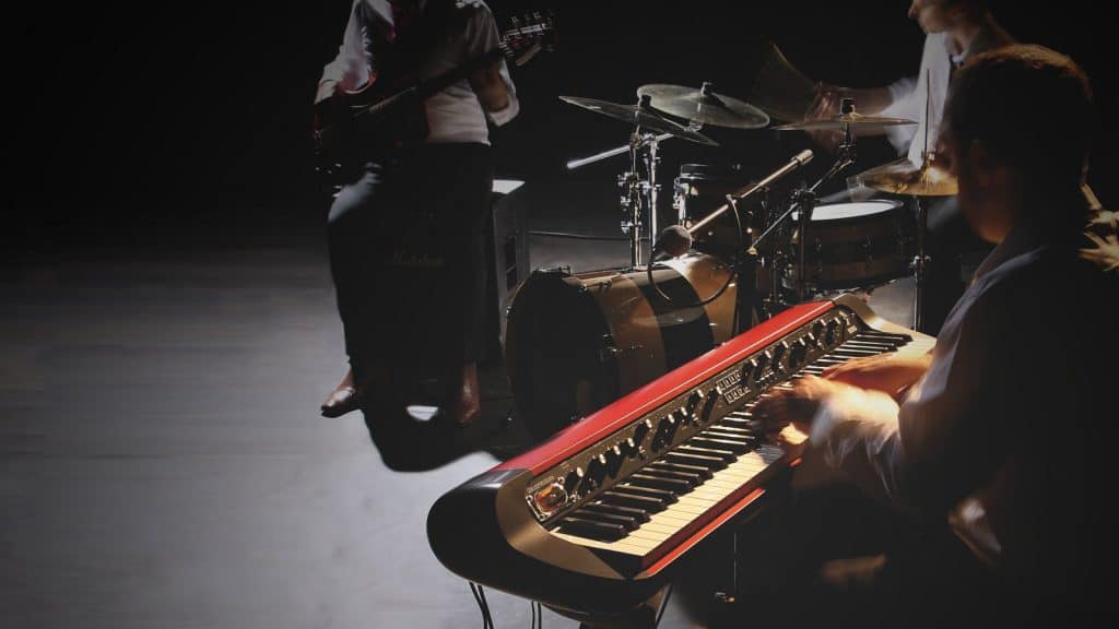 Live-Performance mit einem digitalen Vintage Stage Piano: Korg SV-1