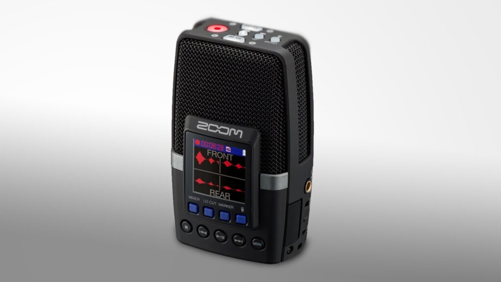 Surround-Recording im Taschenformat: Der Zoom H2essential besitzt front- und rückseitig Mikrofone für Aufnahmen, bei denen eine räumliche Klangabbildung gefordert ist. (Bildquelle: Zoom)